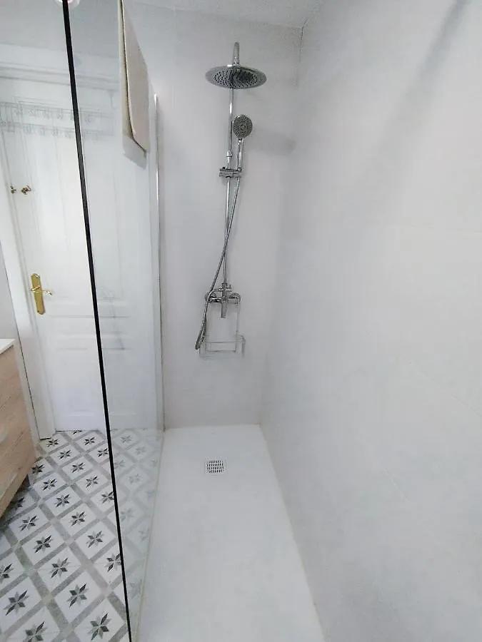 Cepero Malaga Center Habitacion 2 Δωμάτια σε οικογενειακή κατοικία
